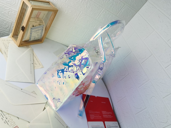 ルイヴィトンバッグ側面デザイン